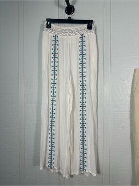 Goa White Wide Leg White Pants Size Medium EUC